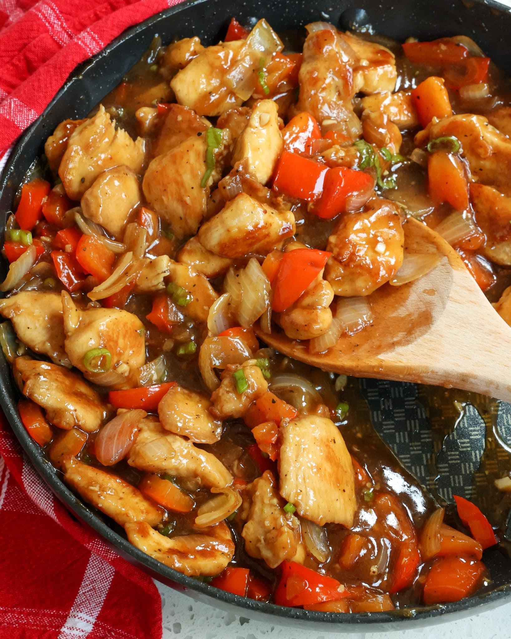 Flavorful Black Pepper Chicken Stir-Fry